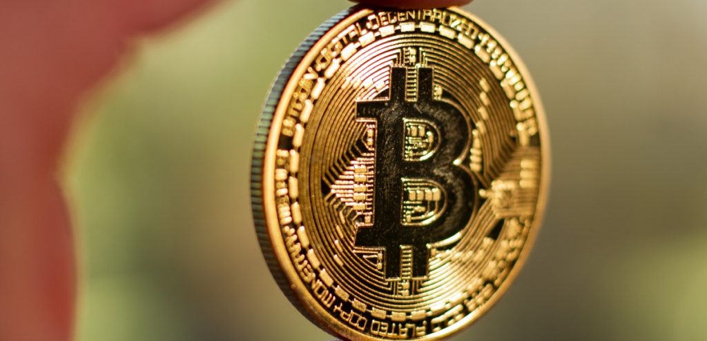 Önce Yükseldi Sonra Düştü: Bitcoin Fiyatı Son Ayların Zirvesine Çıktı