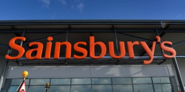 Sainsbury's çalışanların maaşlarını artırmak için 200 milyon sterlin yatırım yaptı